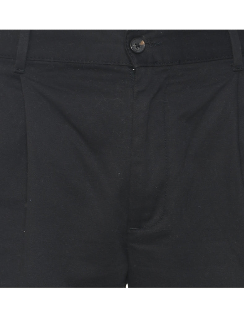 Black Shorts - W32 L9