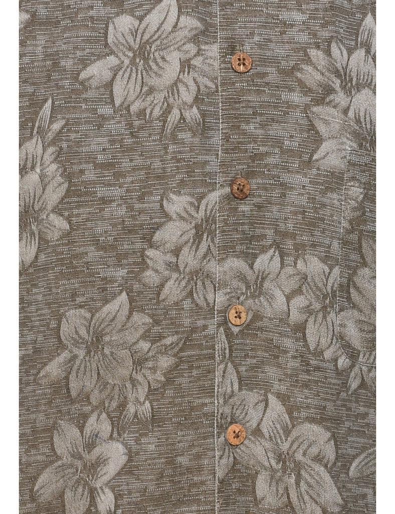 Island Shores Floral Hawaiian Shirt - L