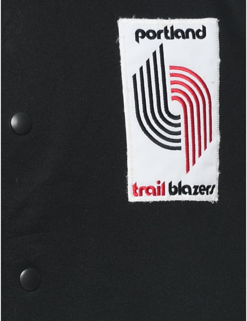 NBA Sports T-shirt - L