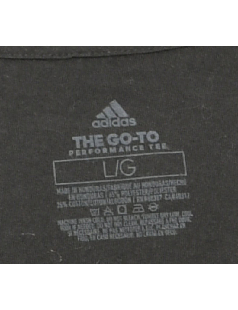 Adidas Plain T-shirt in black - L