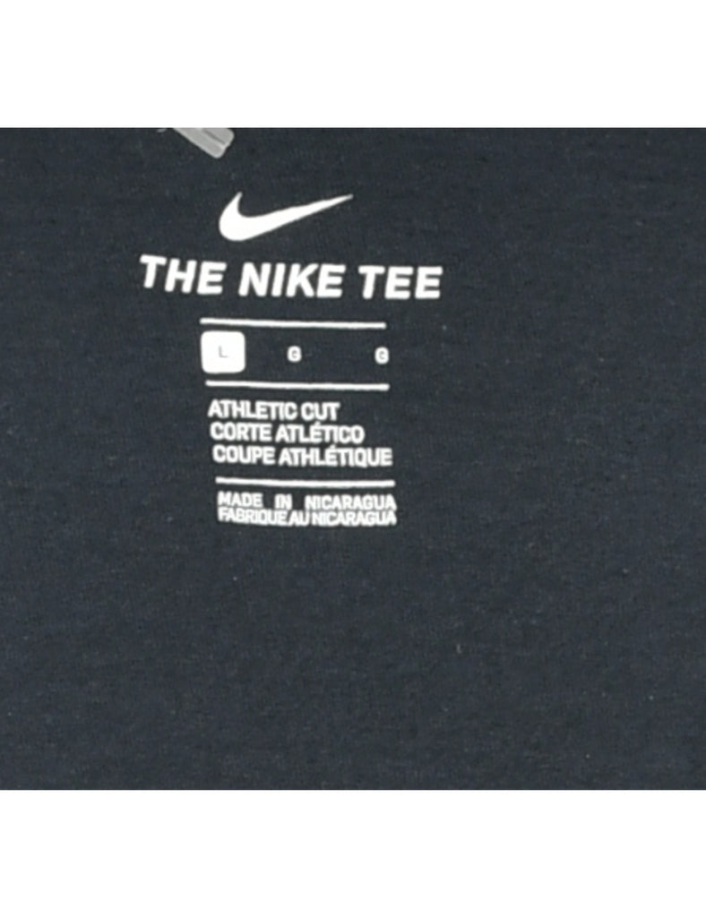 Nike Printed T-shirt - L