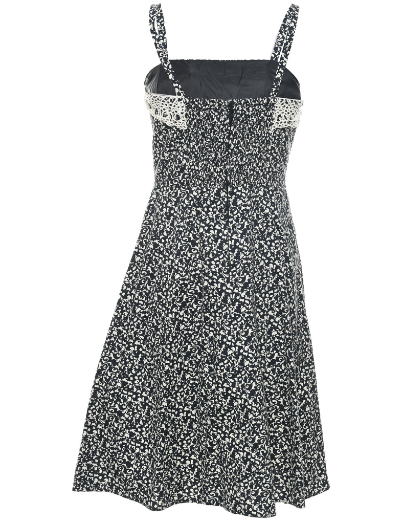 Black Dress - M