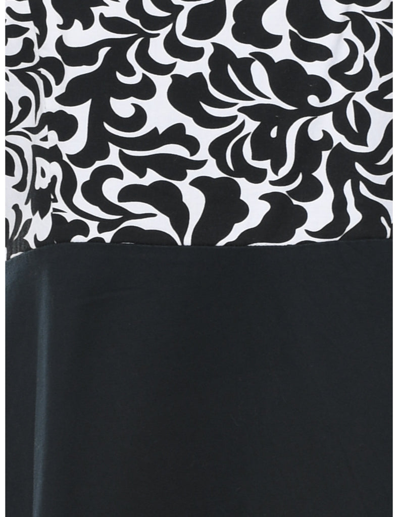Black Dress - M