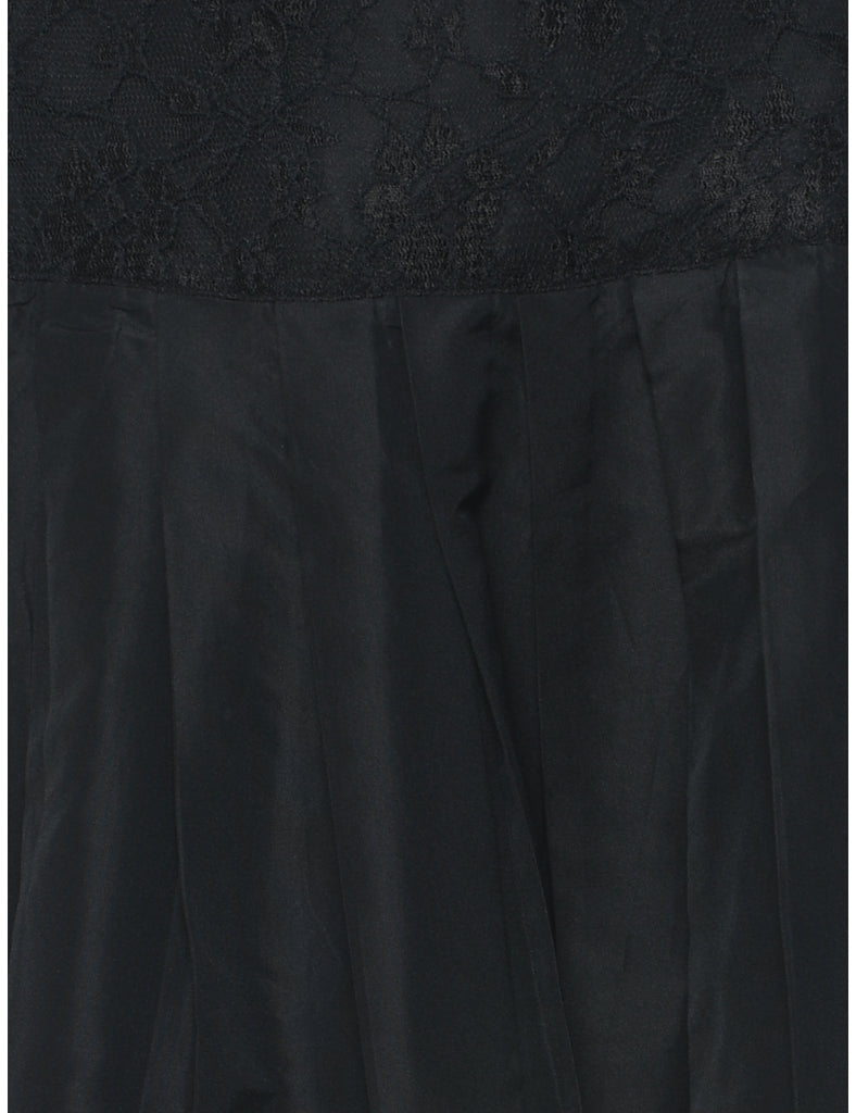Black Pleated Skirt - S