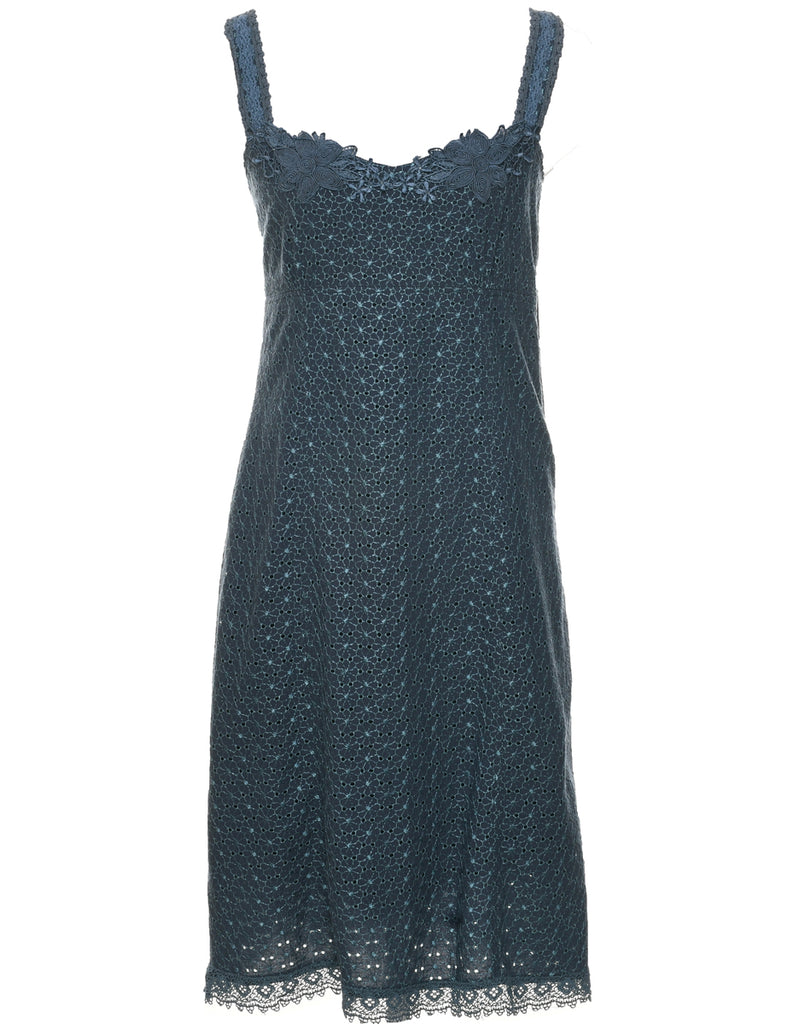 Embroidered Floral Pattern Dress - XS