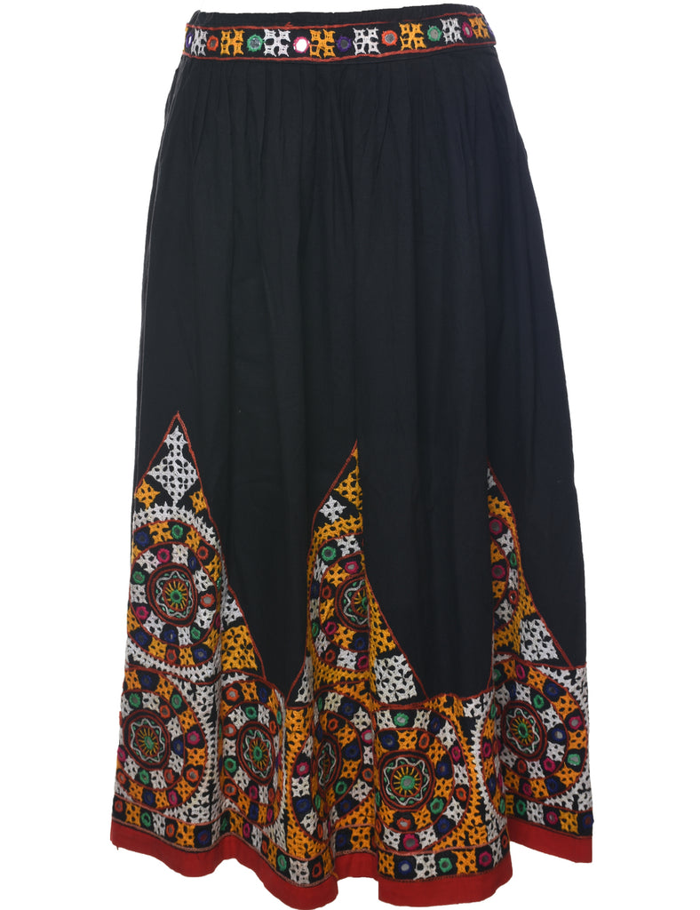 Embroidered Pleated Skirt - L