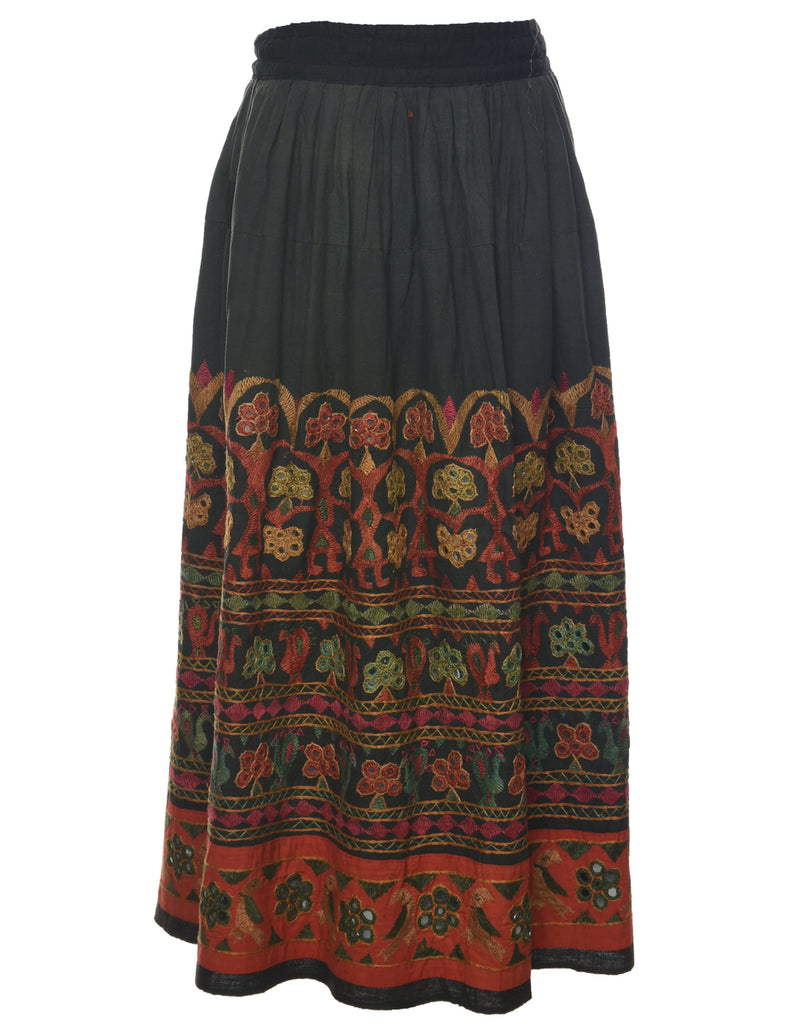Embroidered Pleated Skirt - M