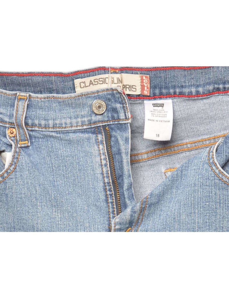 Light Wash Levi's Tapered Jeans - W34 L25