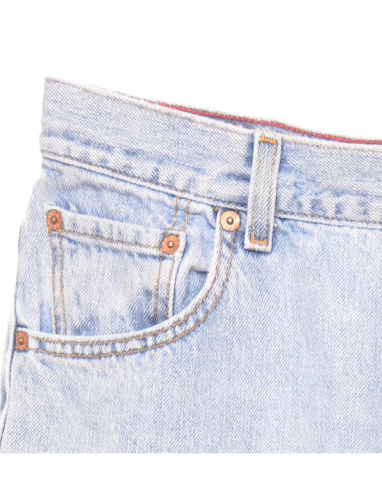 Light Wash Tapered Levi's Jeans - W34 L30