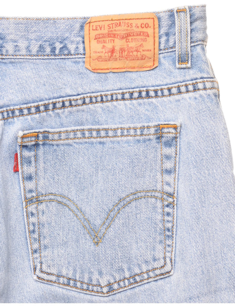Light Wash Tapered Levi's Jeans - W34 L30
