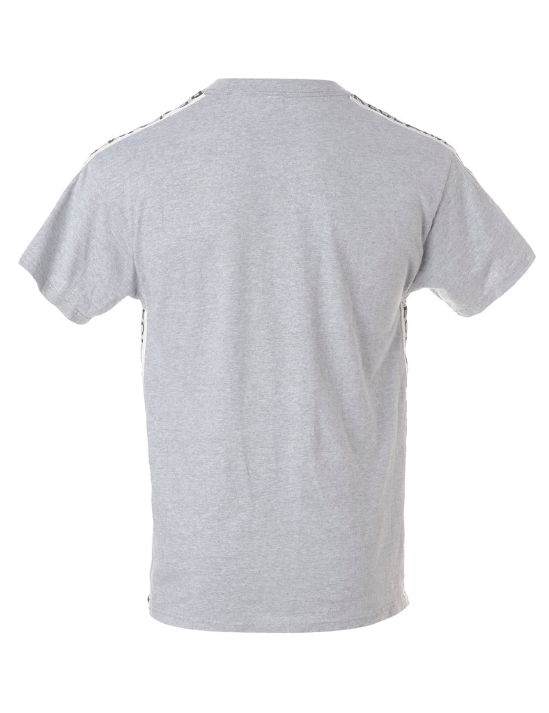 Beyond Retro Label Label Kourt Side Tape T-Shirt