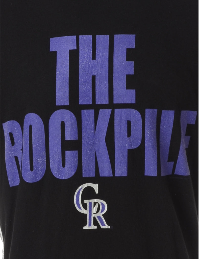 Beyond Retro Label Label Kourt Side Tape T-Shirt