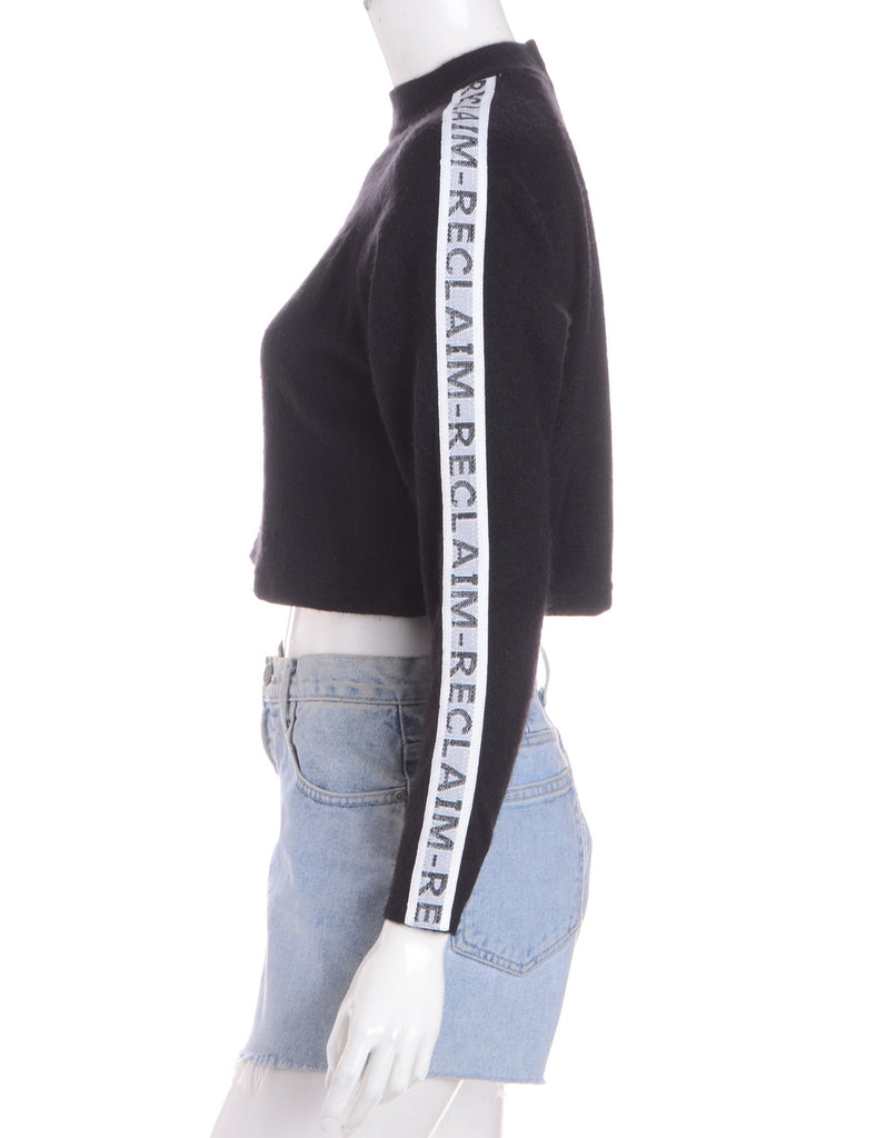 Beyond Retro Label Label Long Sleeved Cropped Tape Knit