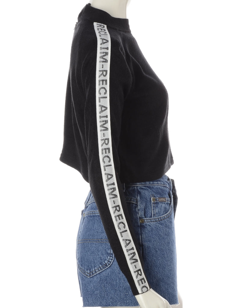 Beyond Retro Label Label Long Sleeved Cropped Tape Knit