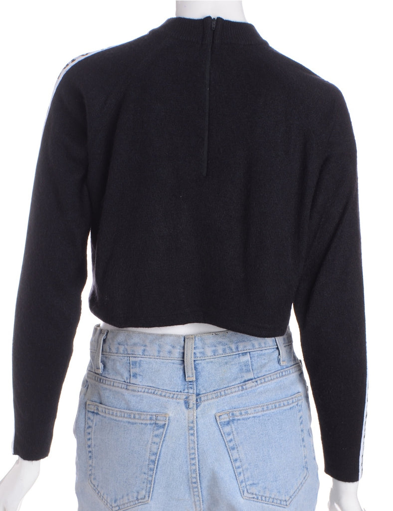 Beyond Retro Label Label Long Sleeved Cropped Tape Knit