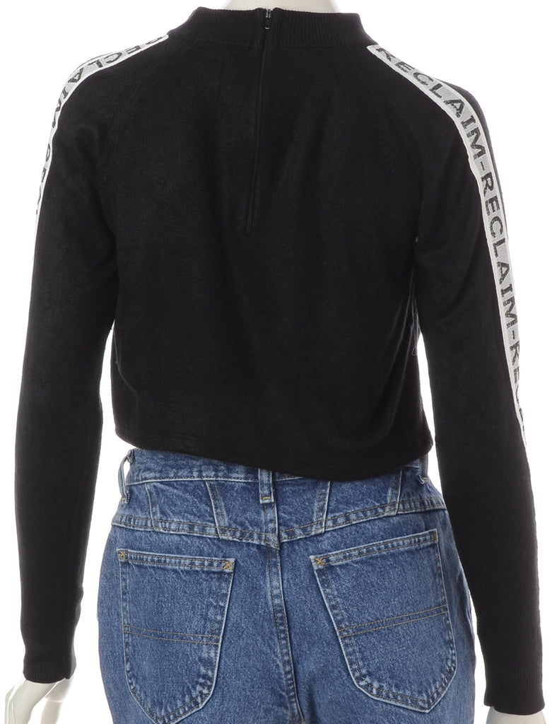 Beyond Retro Label Label Long Sleeved Cropped Tape Knit